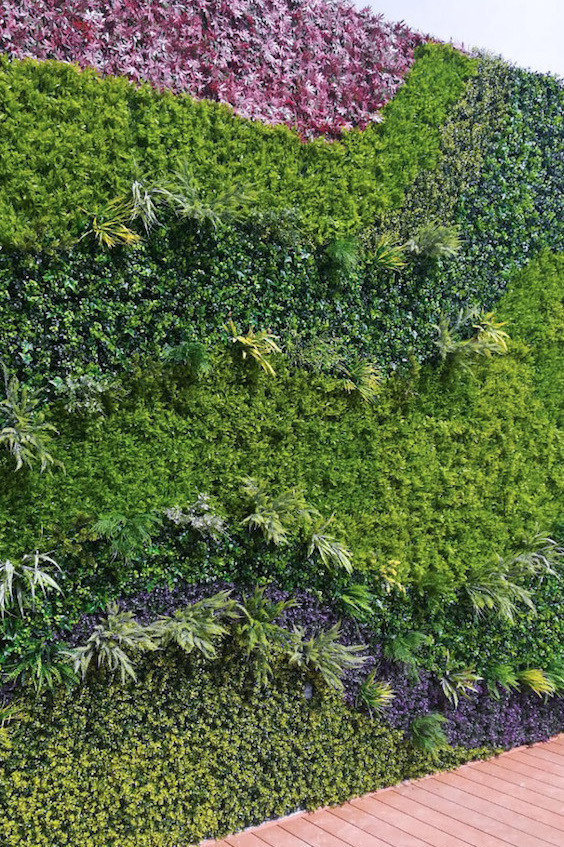 Ventajas de los Muros Verdes de Follaje Artificial frente a los Naturales -  BeEverGreen